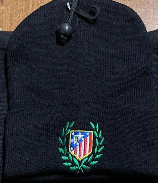 Gorro Atleti Negro con Escudo