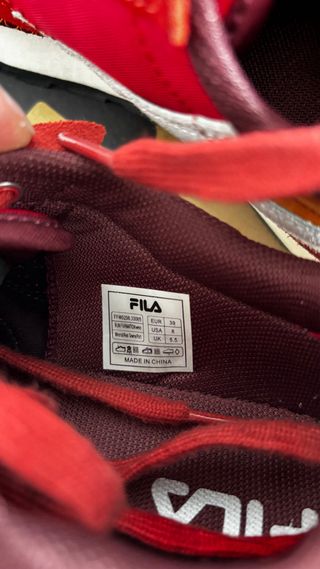 Zapatillas Fila Mujer Talla 39 Rojas. Muy poco uso
