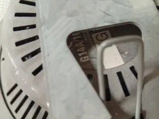 Altavoces de techo blancos