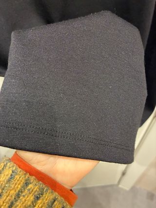 Vestido negro con lentejuelas y algodón