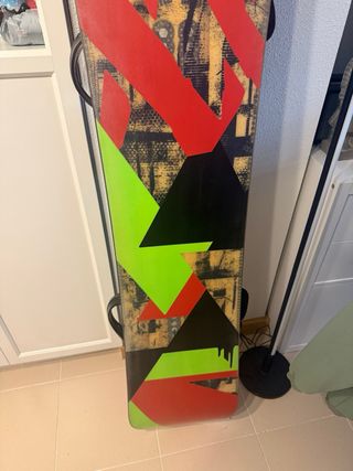 Equipo snowboard Volkl Burton Salomon Dakine