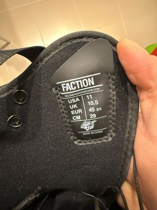 Equipo snowboard Volkl Burton Salomon Dakine