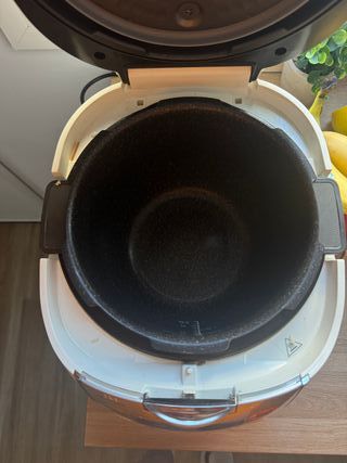 Olla Arrocera Cuckoo RoboChef CMC-HE1051F