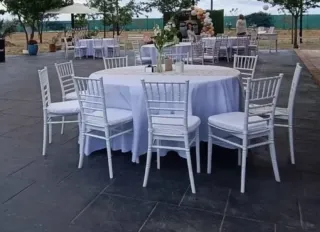 Se alquila material catering