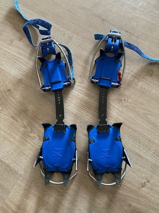 Crampones Simond para alpinismo