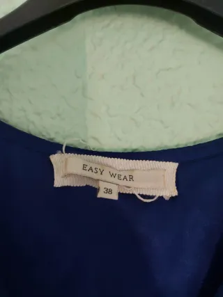 Vestido azul sin mangas