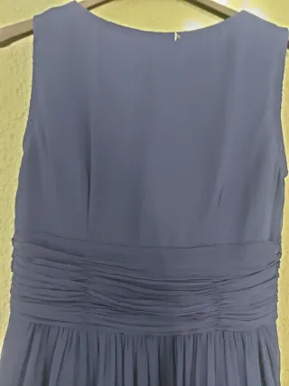 Vestido azul sin mangas