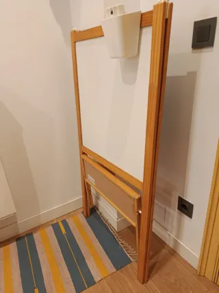 Pizarra infantil Ikea madera