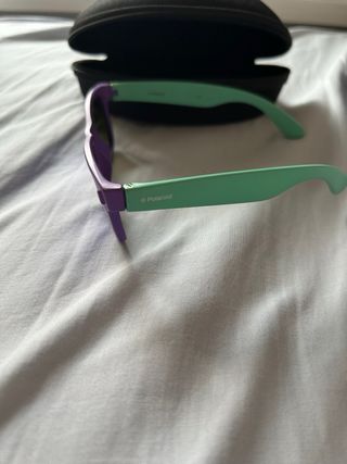 Gafas de sol Polaroid niña morado/verde