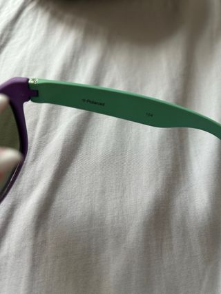 Gafas de sol Polaroid niña morado/verde