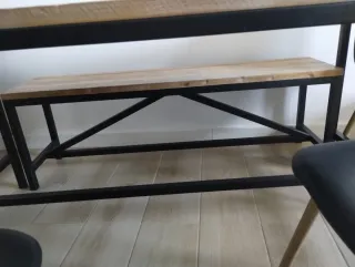 Mesa y banco madera acacia y metal negro