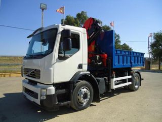 Volvo FL 240-CAMIONES GRUAS