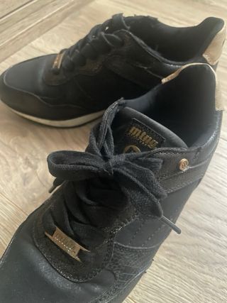 Zapatillas Mustang negras