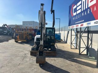 Miniexcavadora Bobcat E85