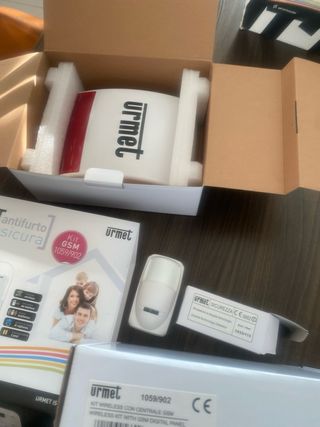 Kit Antifurto URMET GSM 1059/902 +1959/405+1033/11