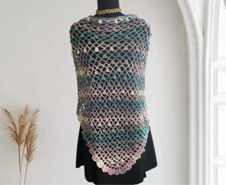 Stola uncinetto grigio, rosa, blu