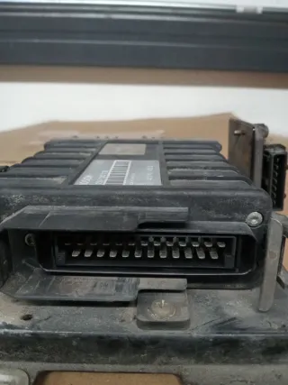 Centralita Motor Bosch 0 280 000 739 Audi VW Seat