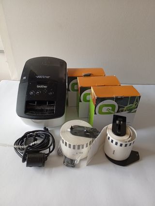 Impresora de etiquetas Brother Q700