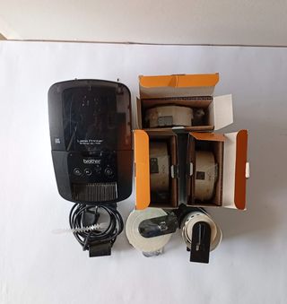 Impresora de etiquetas Brother Q700