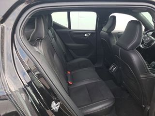 Volvo XC40 2.0 B4 G AWD R-Design Auto 197Cv