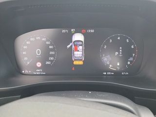 Volvo XC40 2.0 B4 G AWD R-Design Auto 197Cv