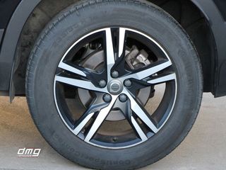 Volvo XC40 2.0 B4 G AWD R-Design Auto 197Cv