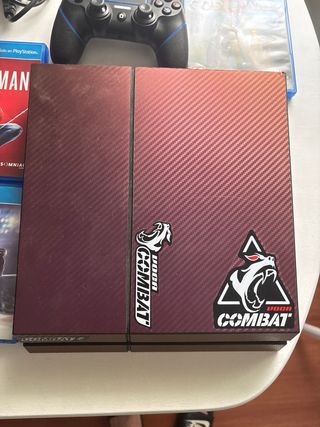 PS4 Edizione Speciale + Controller + Giochi