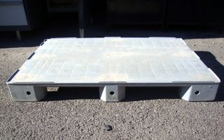 Palets de Plástico 1200x800x130mm