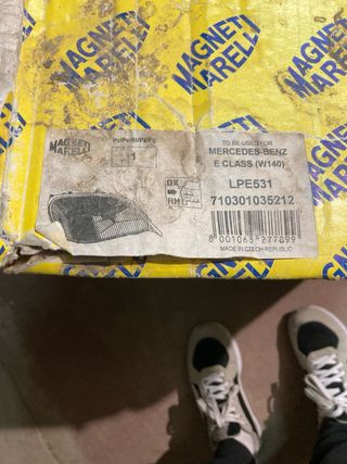 Pareja Faros Mercedes Benz