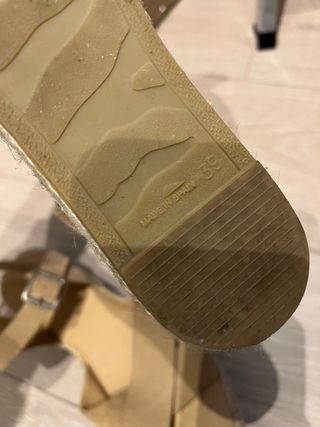 Sandalias beige plataforma talla 39