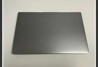 Portátil Lenovo Ideapad Slim 3 15ABR8