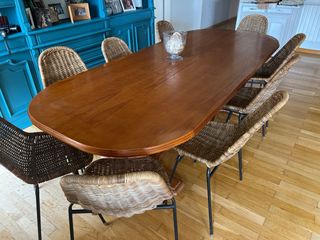 Sillas comedor ratán natural patas metálicas.