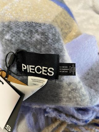 Bufanda a cuadros azul y lila