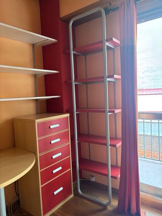 Dormitorio juvenil con cama nido.