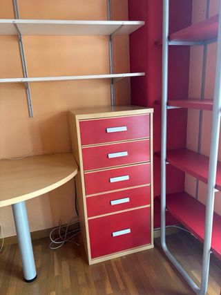 Dormitorio juvenil con cama nido.