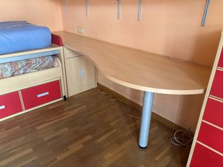 Dormitorio juvenil con cama nido.