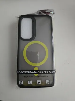 Funda Samsung S24 Plus negra y amarilla