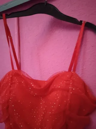 Vestido rojo con purpurina