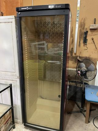 Nevera de vinos Liebherr sin estanterías