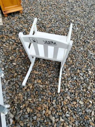 Mecedora infantil decorada