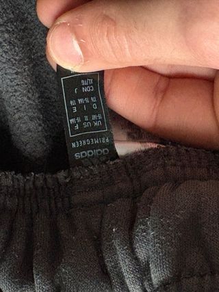 Completo Adidas felpa e pantaloni