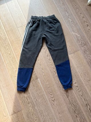 Completo Adidas felpa e pantaloni