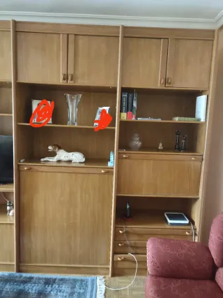 Mueble de salón madera y cristal