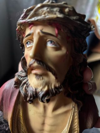 Figura Cristo con corona de espinas