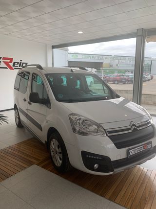 Citroen Berlingo XL PURETECH 110 SS SHINE