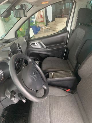 Citroen Berlingo XL PURETECH 110 SS SHINE