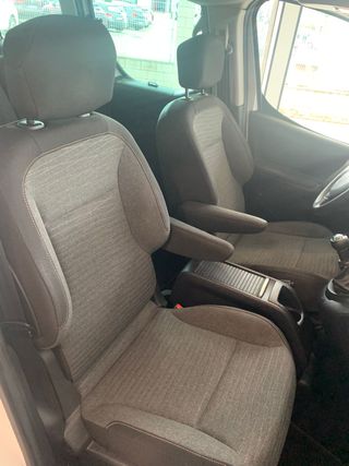 Citroen Berlingo XL PURETECH 110 SS SHINE