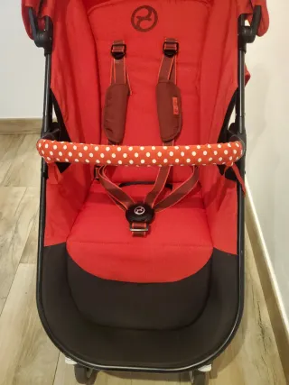 Cochecito Cybex Agis M-Air 4 Rojo