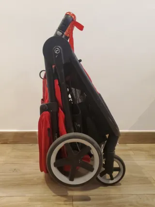 Cochecito Cybex Agis M-Air 4 Rojo