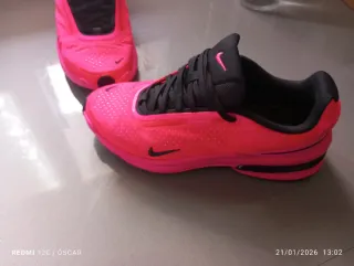 Nike Talla 40 Rosa y Negro